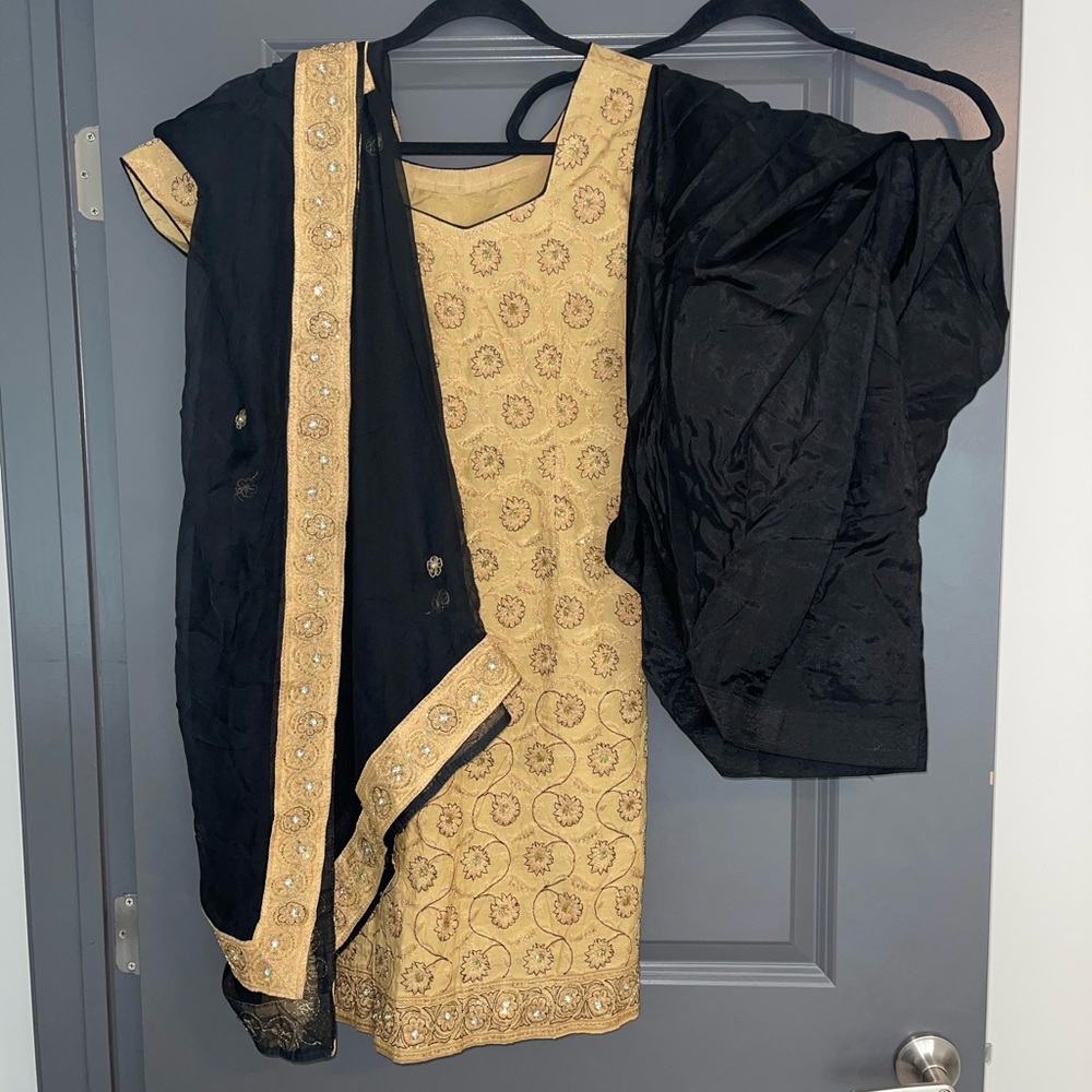 Indian Salwar Suit